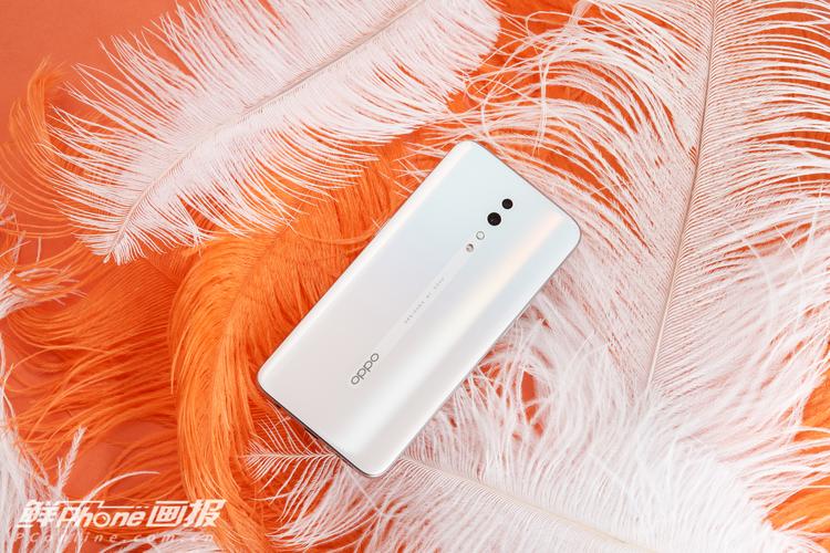 opporenoz图赏灵动水滴屏自然色彩力