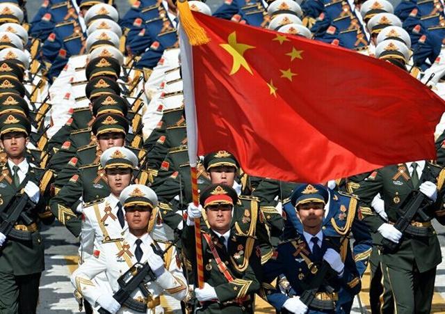 天气资料图:中国仪仗兵亮相红场 原标题:梅德韦杰夫谈红场阅兵:中国