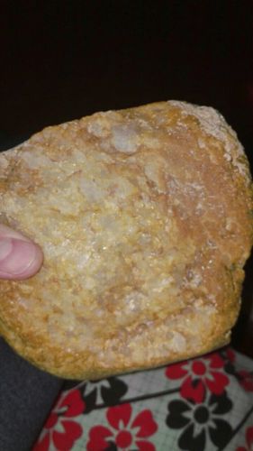 这是金钢石原石吗