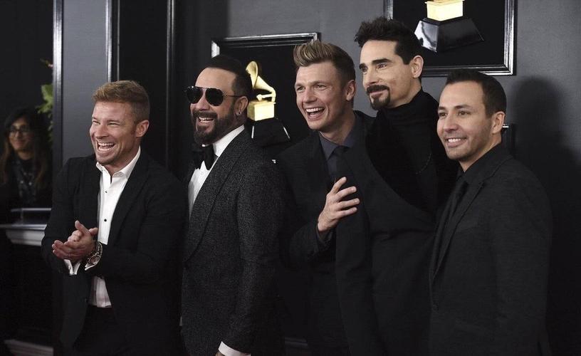 后街男孩近况曝光!5人久违同框,经典曲目的云合唱引粉丝泪目