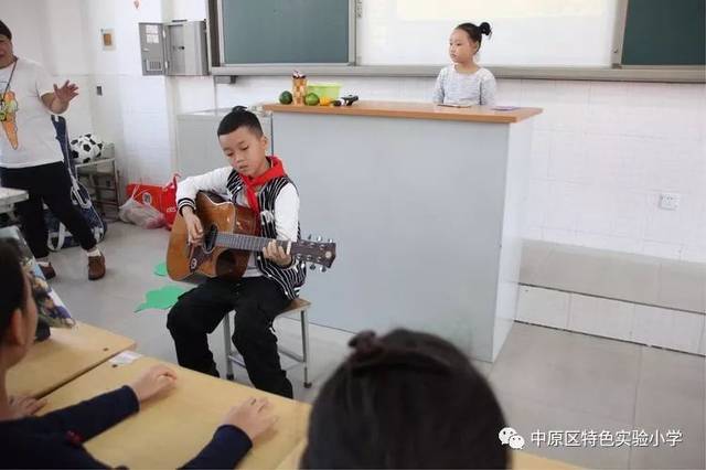 情溢中秋 爱在特色——中原区特色实验小学开展"喜迎中秋"活动