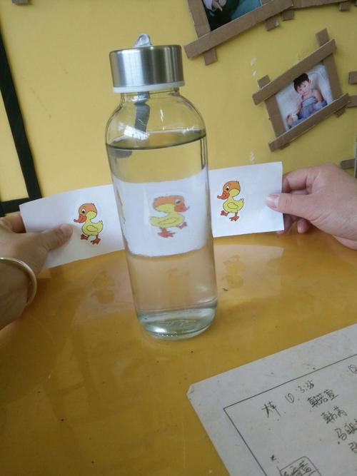 有趣的科学小实验~"一二一"小鸭子正排队前进呢.