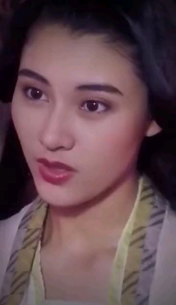 被公认为香港第一美女李嘉欣但是镜头下很不上镜