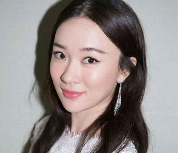 明星中,有许多人长了痣,位置大有不同,下面让小编带大家去看看小编心