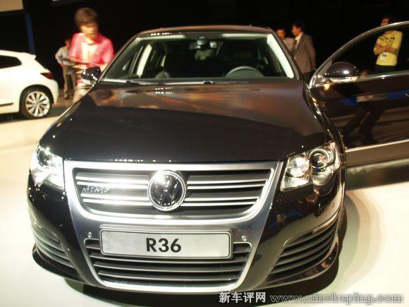 r36出自大名鼎鼎的大众汽车个性化车型分部(vw individual),是大众