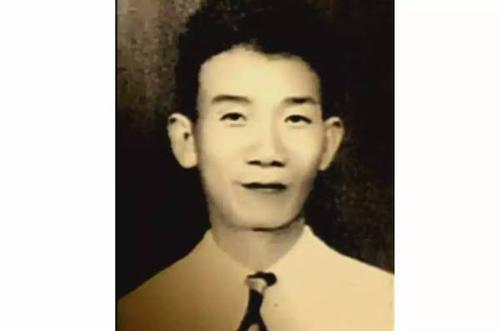 余世存 | 郁达夫:进入体制内,再到体制外去