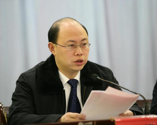 (区委副书记,区长宋涛主持会议)