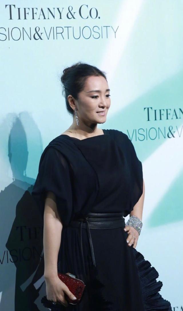 巩俐电影节公开发言全程用汉语大家好我是中国演员巩俐