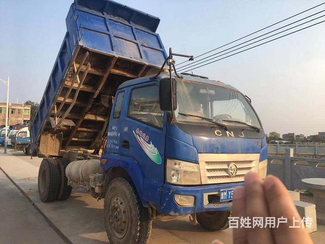 时代金刚自卸车