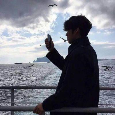 有追求,有梦想,也有软弱个颓废的时候 — 男生头像大全