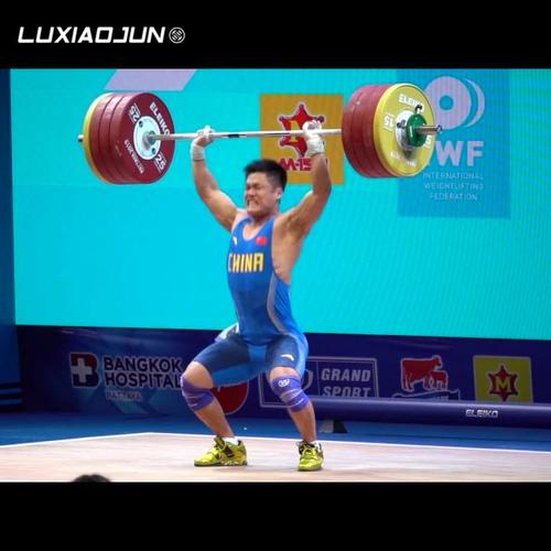 【举重动作】63kg小姐姐丨欧洲世界冠军 抓举比赛慢动作回放
