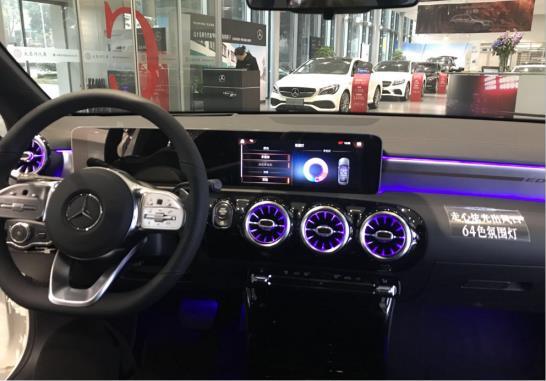 新车三点视之奔驰新a200l:这才是新生代豪华轿车该有的样子