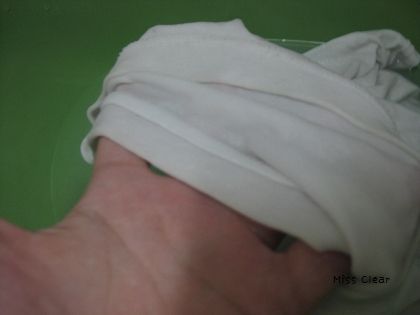 怎样清除衣服上的汗渍 (转载)