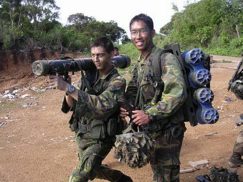 台湾公开新加坡部队在台驻训