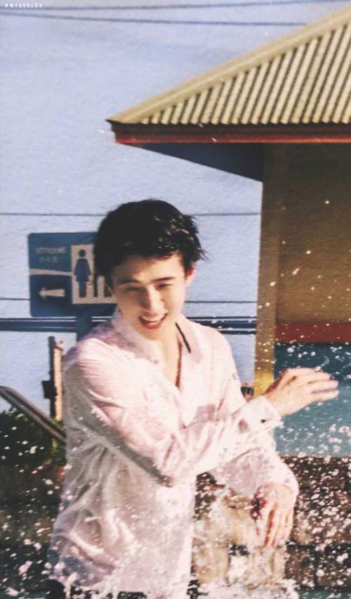 有没有吴世勋全面屏手机壁纸