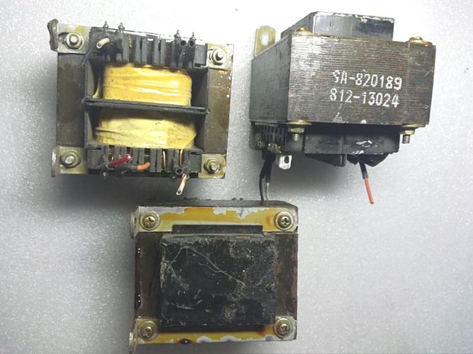 拆机进口e型变压器 功率130w 输入230v 输出双13v