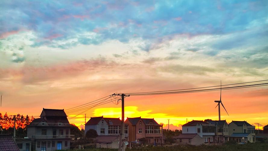 乡村清晨的天空