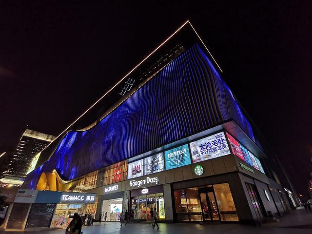 阳逻开发区红星爱琴海购物中心今年年底动工