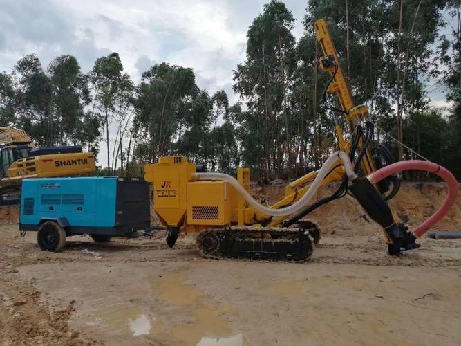 金科jk590tc新一代履带式液压潜孔钻机厂家