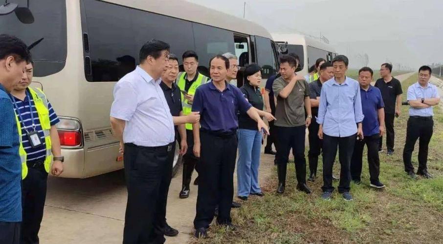 市领导武金良到邯郸机场督导防汛工作