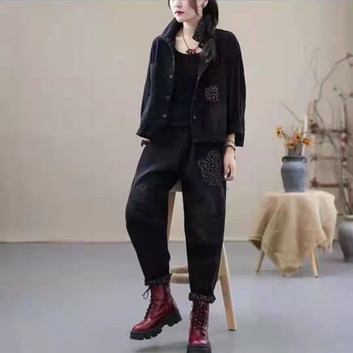 2021流行趋势服装图片,2021流行趋势服装 抖音秋水服饰2021春秋冬复古休闲碎花拼接两色系外套