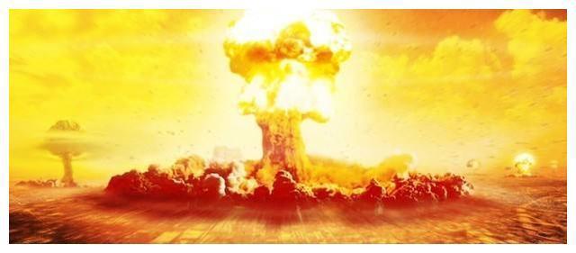 原子弹爆炸时,如果跳进下水道或者河里,能保住性命吗?