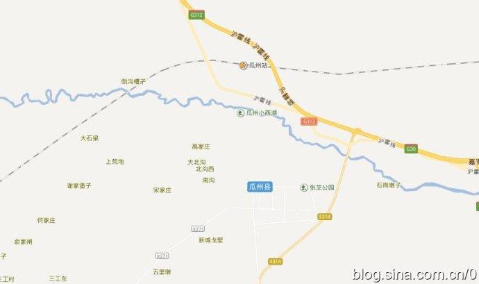 【瓜州站】位于甘肃省酒泉市瓜州县渊泉镇瓜州大道最北端,是铁路敦煌