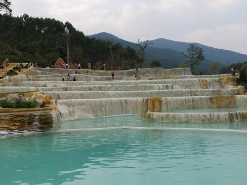 上思十万大山布透温泉