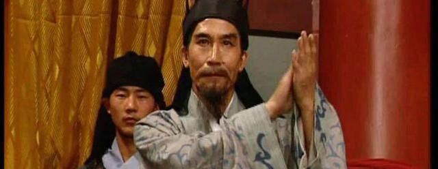 关键时刻,容不得贾充思考,他冲上去和皇帝曹髦的