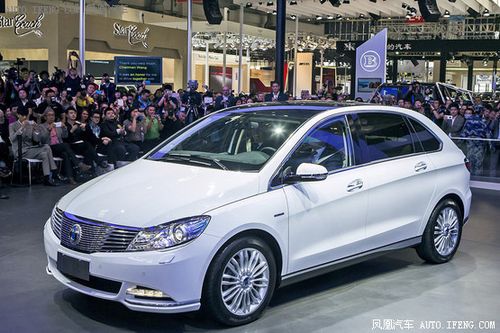 电动车腾势源自奔驰与中国比亚迪的合作项目,这是专门为中国市场开发