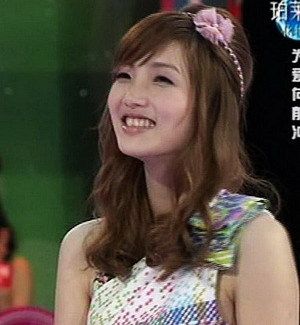 cba浙江球员张大宇"为爱向前冲" 带走90后亦薇