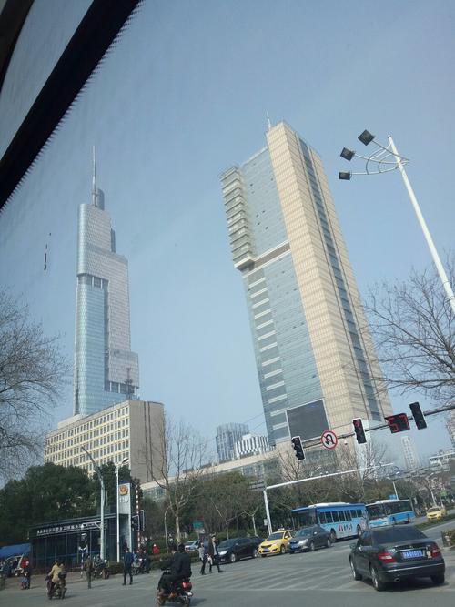 江苏省南京市鼓楼区湖南路街道中山北路绿地广场国际商务中心天气预报