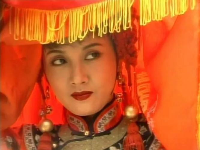 邓婕也靠着剧中"刘夫人",再火了一把.
