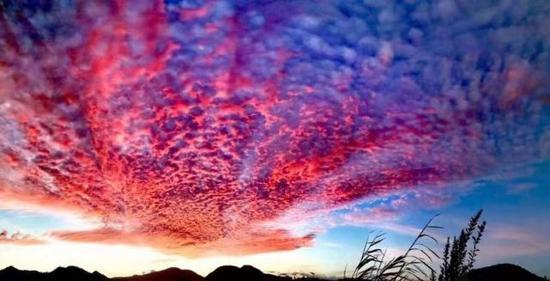 实拍保山火烧云奇观!