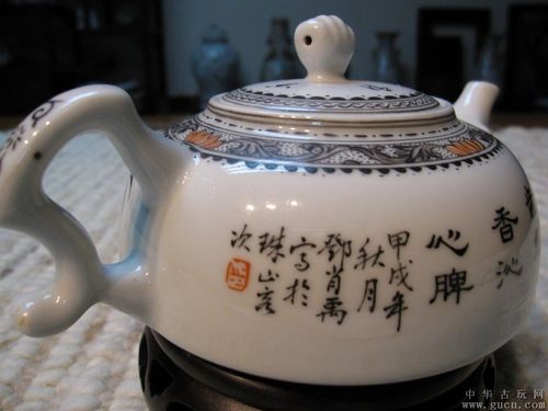 邓肖禹款鸡公图胜利壶
