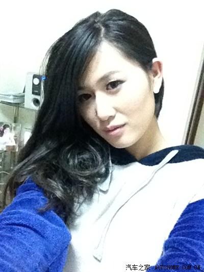 今天终于把大灯个换了. 另有美女老婆照片