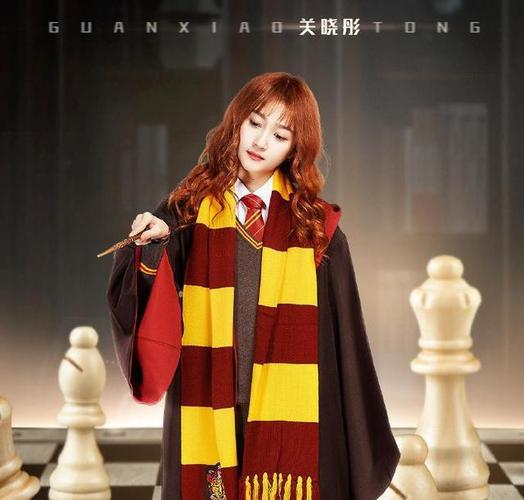 《王牌6》新海报,关晓彤cos《哈利波特》赫敏,宋亚轩是精灵王子