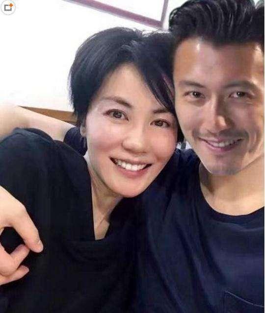 容祖儿承认与刘浩龙分手,王菲疑似要和谢霆锋分手:天后恋爱不易