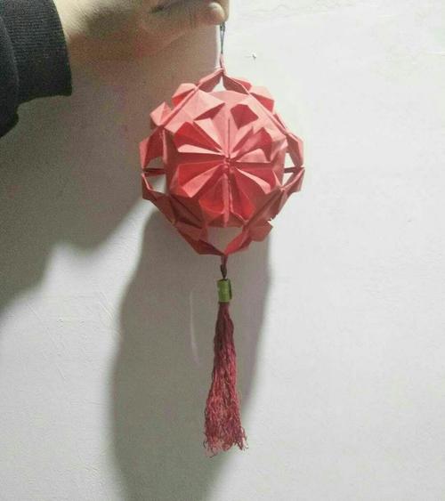 北中九年级十八班学生手工花灯优秀作品集