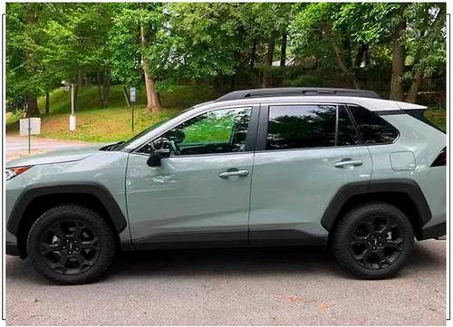 丰田rav4越野版实拍!搭2.5l引擎 8at,还配trd运动套件