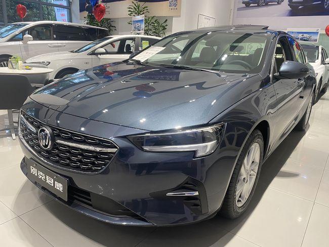 被颜值俘获的别克君威