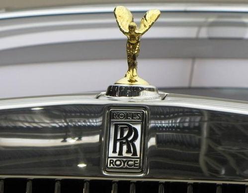 劳斯莱斯,双r的飞天女神车标,还是爱情的象征,一个车标就可以买一辆车