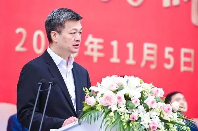 火车一响,黄金万两!潮汕峡山苏素玉家族隐身兆讯传媒闷声赚大钱