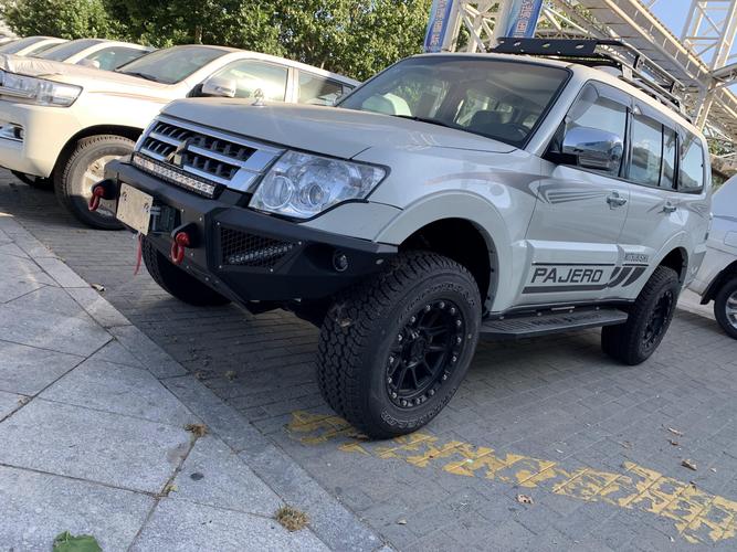 19款三菱帕杰罗v97玩转越野新改装