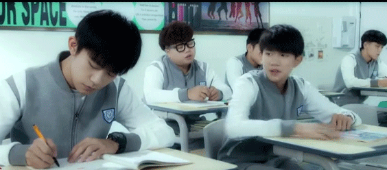 tfboy我们的少年时代王源同桌gif动图_动态图_表情包下载_soogif