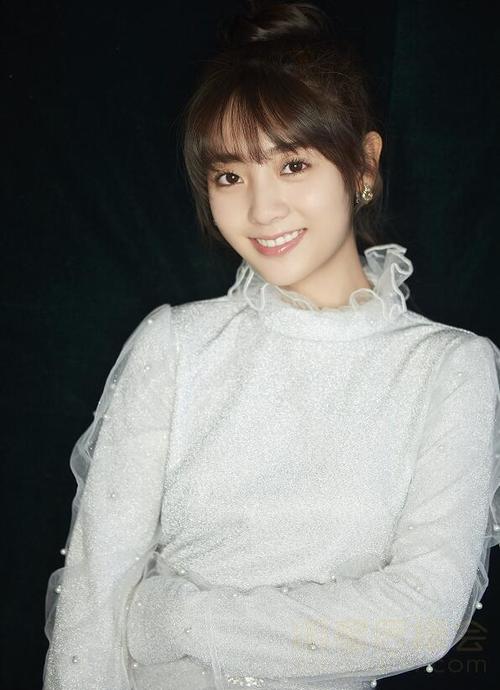 邢菲写真照邢菲图片大全