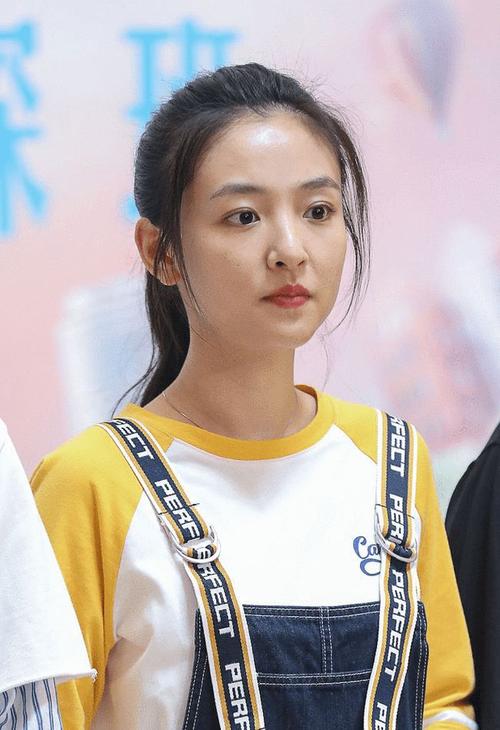 生了孩子的女人变化真大吴倩虽然是90后无修图看着挺成熟的