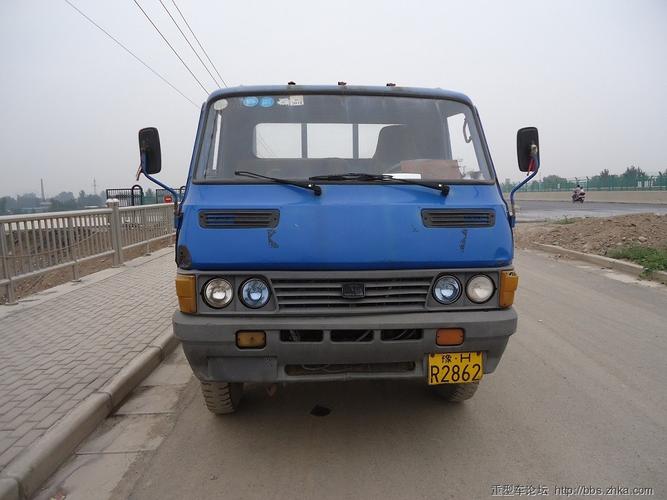 原创拍老车之---曾经风靡大江南北的跃进轻型卡车 .