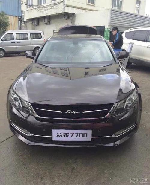 众泰z700中网