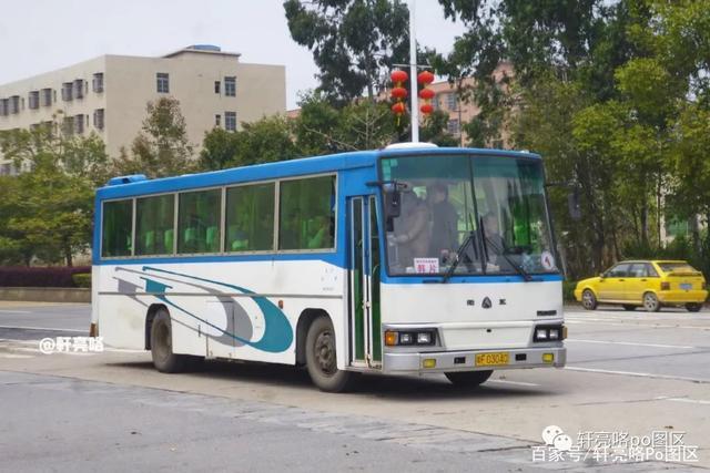 广州产丨千禧年后的珠江牌gz6100f型团体客车